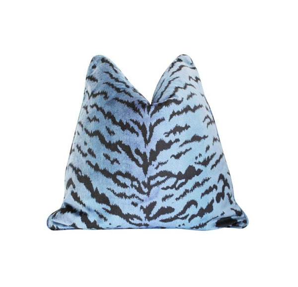 Tigre Pillow - Blue & Black Velvet